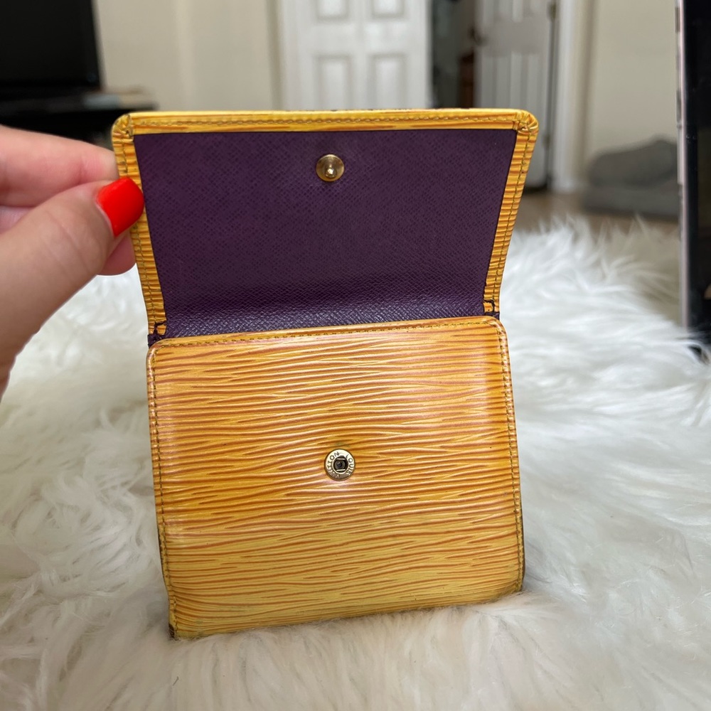 Louis Vuitton Yellow Wallet - Picture 3 of 16